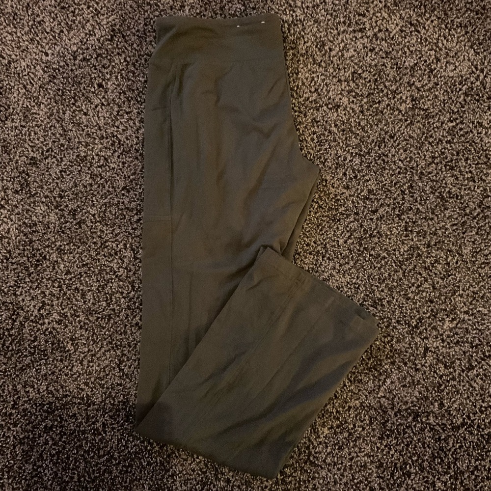 Green Yoga Pants